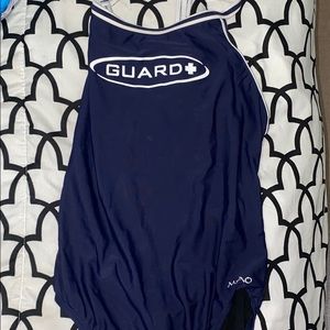 Suit pictures to show a buyer